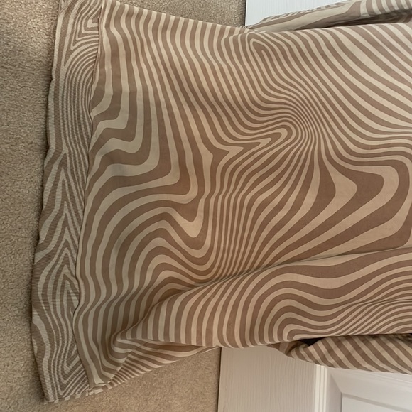 H&M sweatshirt dress tan and cream - Picture 3 of 5